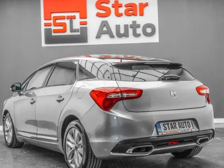 DS Automobiles DS 5 4X4 Sport Chic