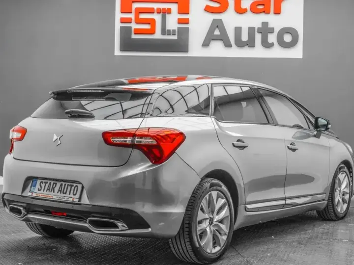 DS Automobiles DS 5 4X4 Sport Chic
