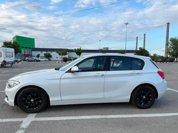 BMW Seria 1 F20/F21 118i Aut. Sport Line