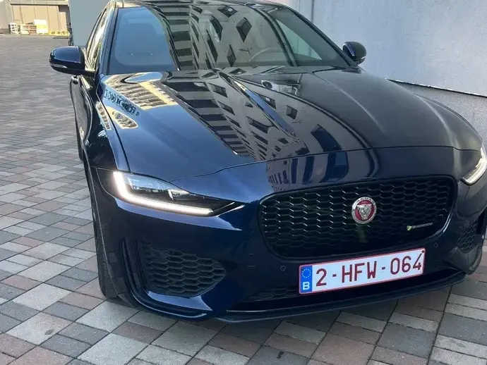 Jaguar XE P250 RWD R-Dynamic S