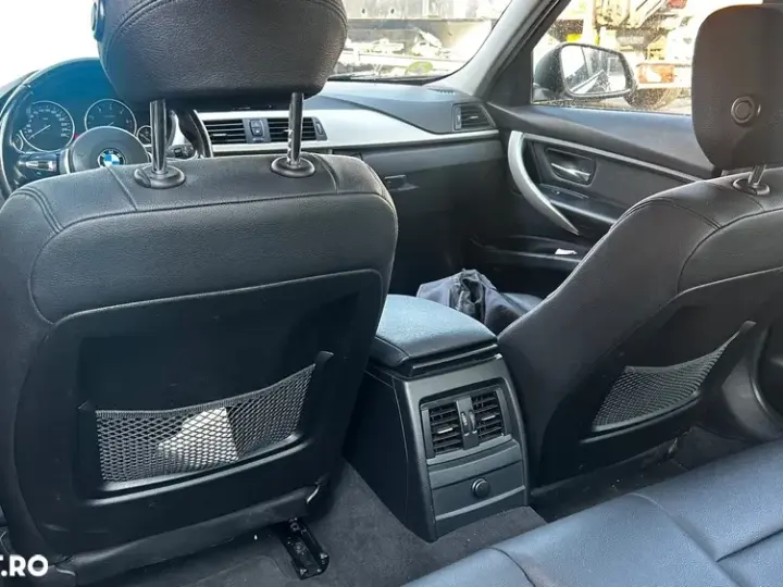 BMW Seria 3 F30/F31/F34 [2011 - 2019] 318d