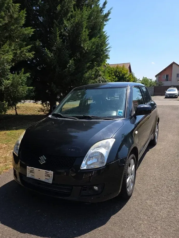 Suzuki Swift I 1.3 4x4 Comfort — imagine 5