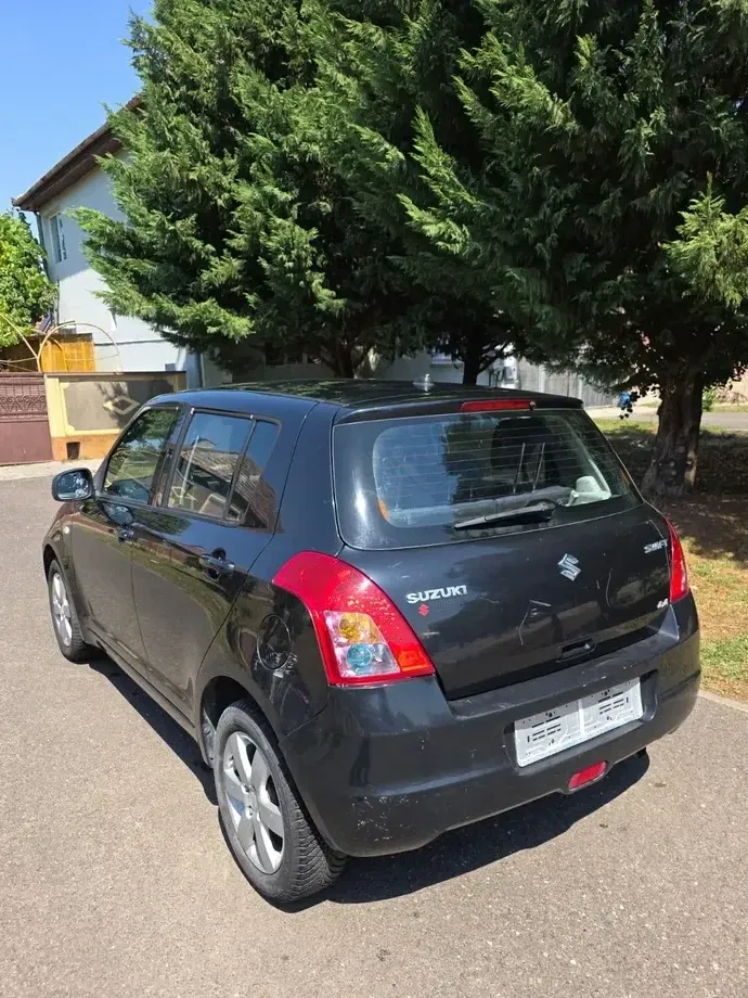 Suzuki Swift I 1.3 4x4 Comfort — imagine 2