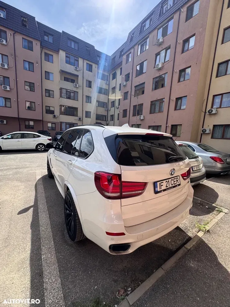 BMW X5 xDrive30d — imagine 5