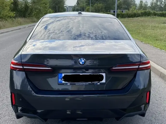 BMW Seria 5 G60/G61 520d xDrive AT MHEV