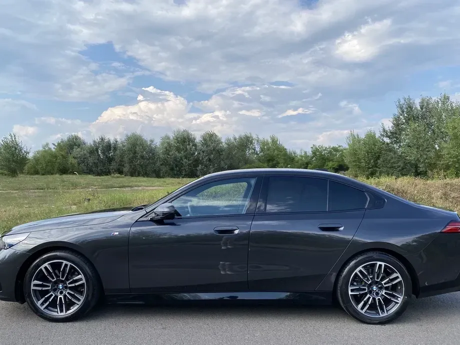 BMW Seria 5 G60/G61 520d xDrive AT MHEV — imagine 2