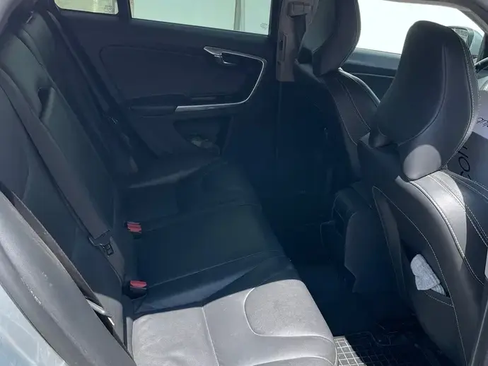 Volvo V60 I D4 DRIVe Momentum