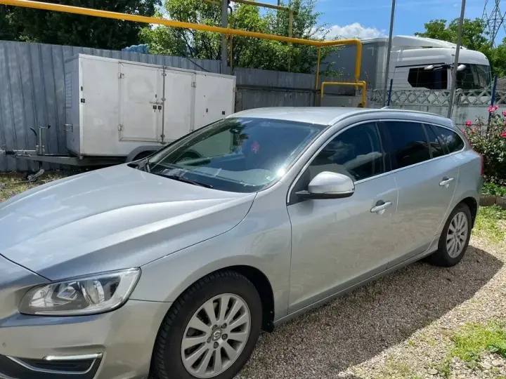 Volvo V60 I D4 DRIVe Momentum