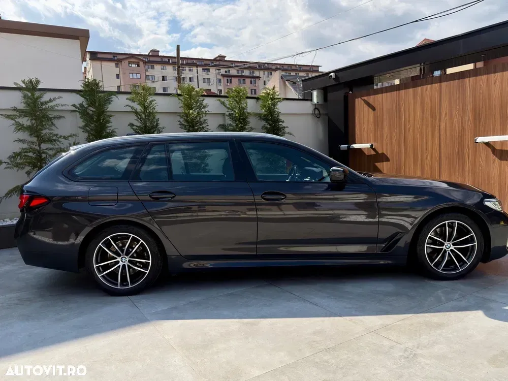 BMW Seria 5 G30/G31 [2017 - Prezent] 520d Aut. M Sport Edition — imagine 3