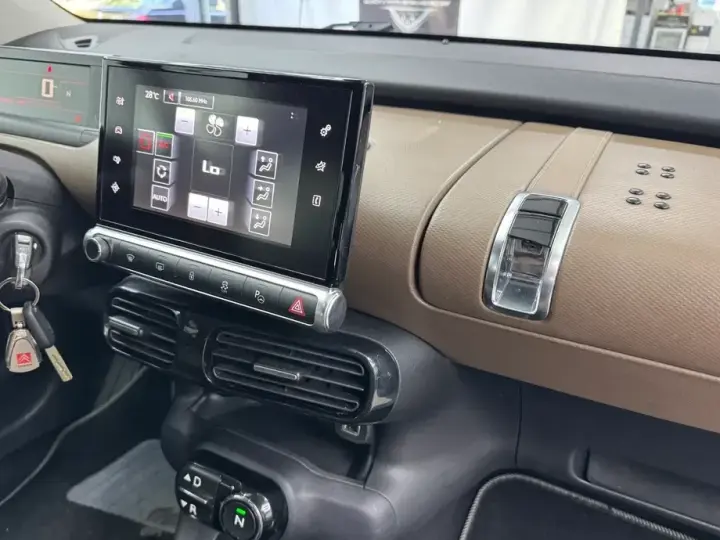 Citroën C4 Cactus e-HDi 92 ETG6 Stop&Start Shine Edition