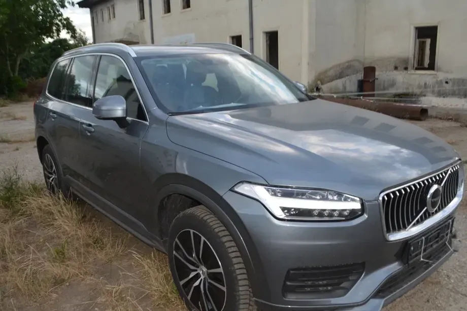 Volvo XC 90 II B5 MHEV AWD 7 locuri Momentum Pro — imagine 3