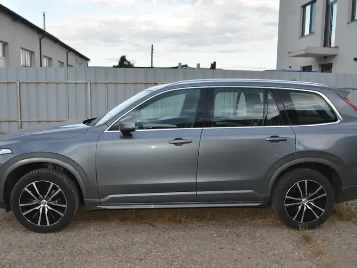 Volvo XC 90 II B5 MHEV AWD 7 locuri Momentum Pro