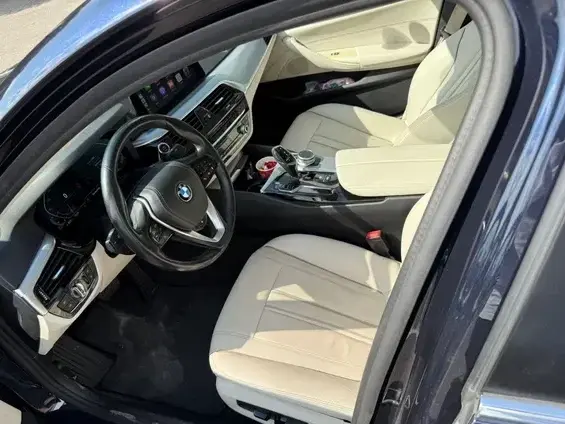 BMW Seria 5 520d EfficientDynamics Edition AT