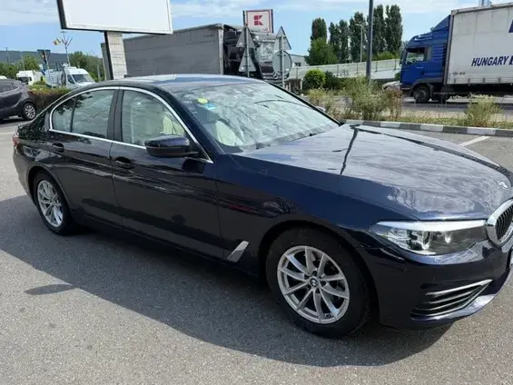 BMW Seria 5 520d EfficientDynamics Edition AT