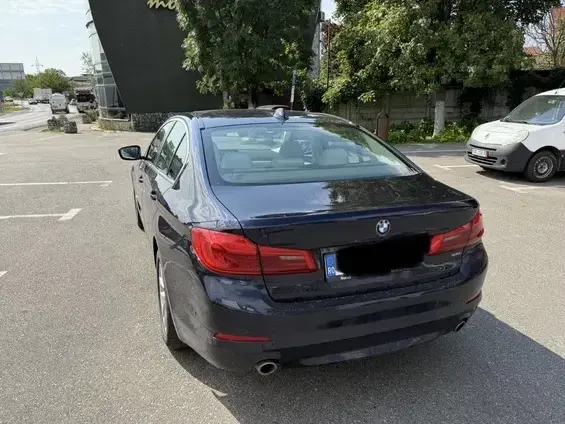 BMW Seria 5 520d EfficientDynamics Edition AT