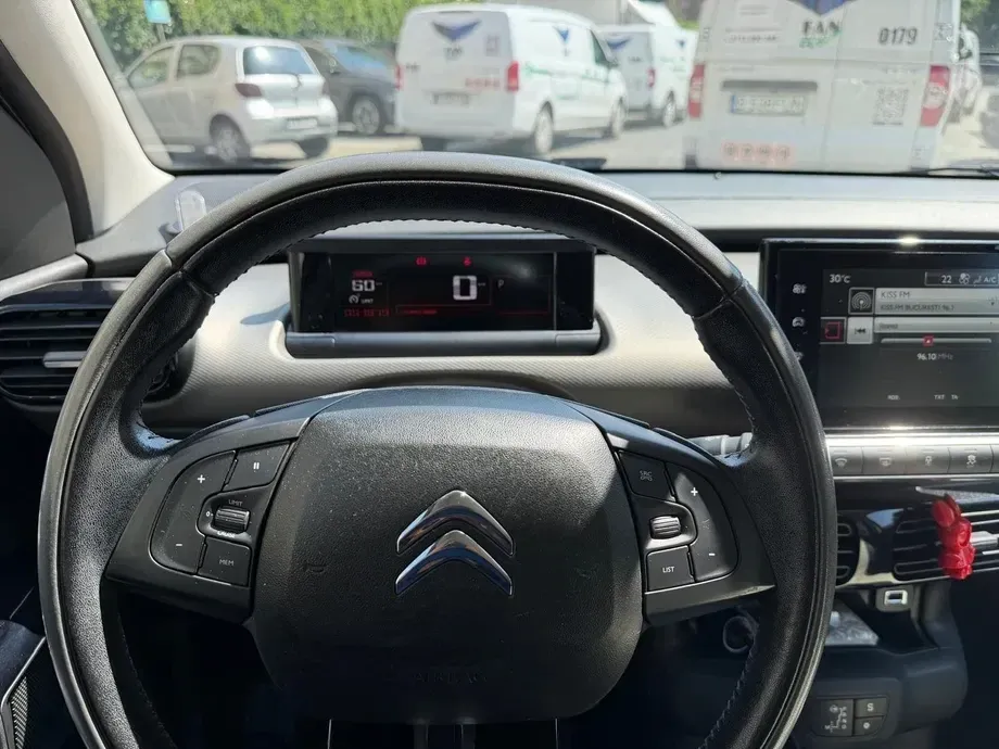 Citroën C4 Cactus 1.2 PureTech S&S EAT6 Shine — imagine 4