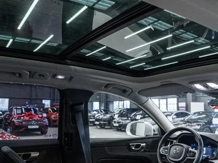 Volvo XC 60 II T6 AWD Recharge Geartronic Inscription