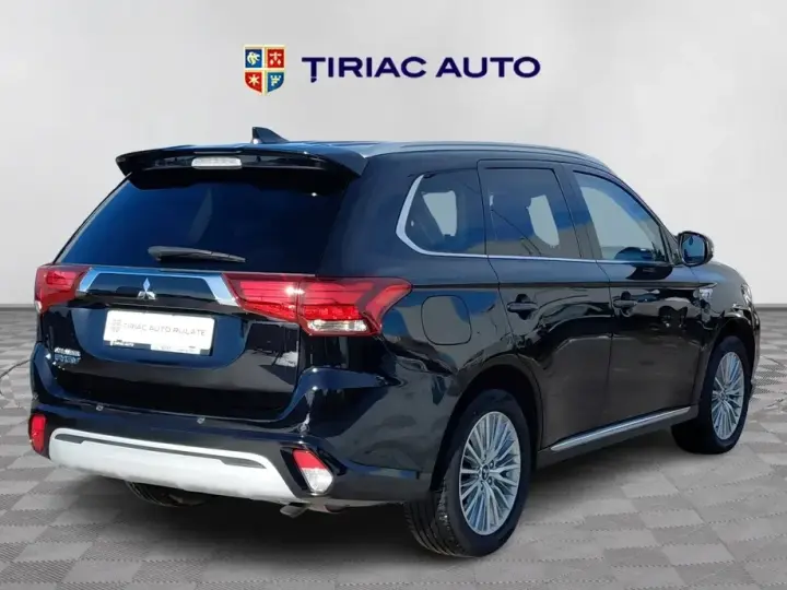 Mitsubishi Outlander III 2.4 4WD Spirit