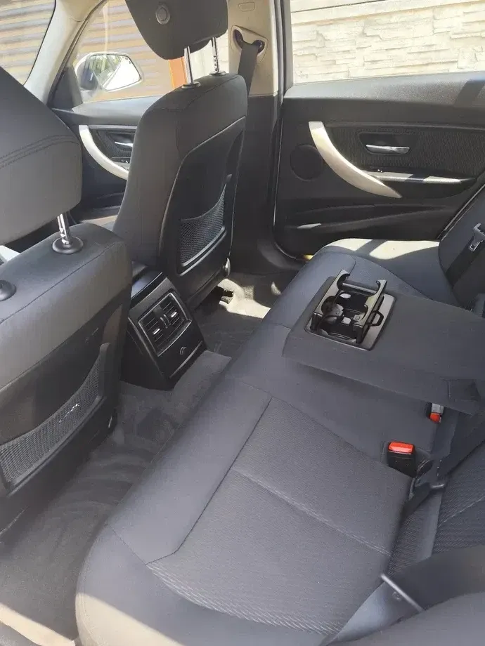 BMW Seria 3 320d Aut. — imagine 5