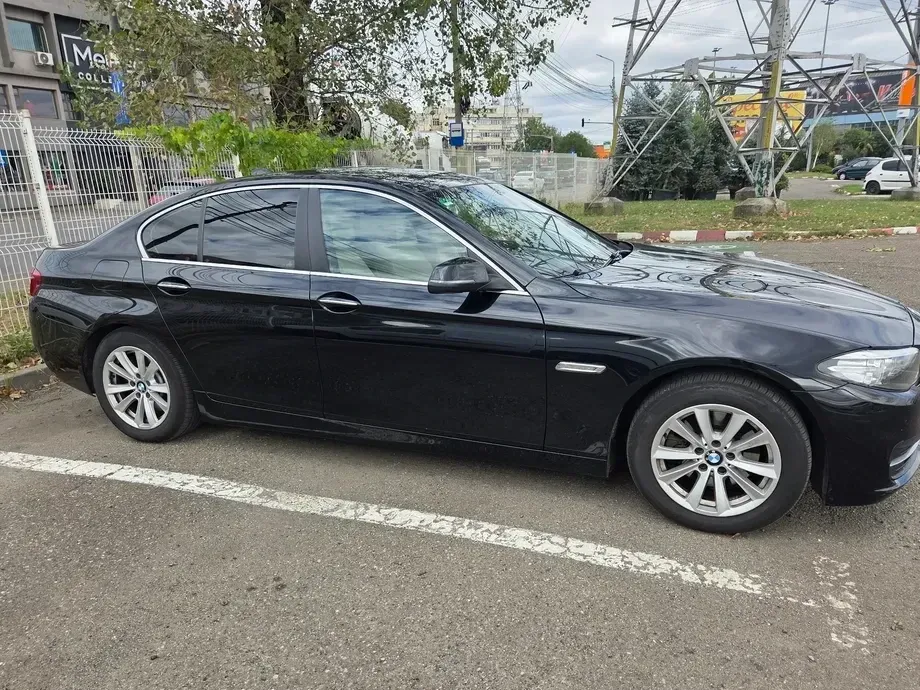 BMW Seria 5 F10/F11/F07 520d Aut. — imagine 4