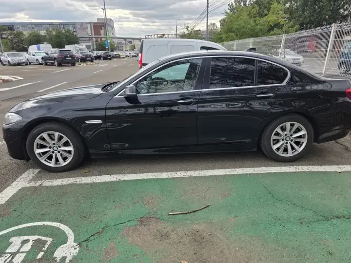 BMW Seria 5 F10/F11/F07 520d Aut.