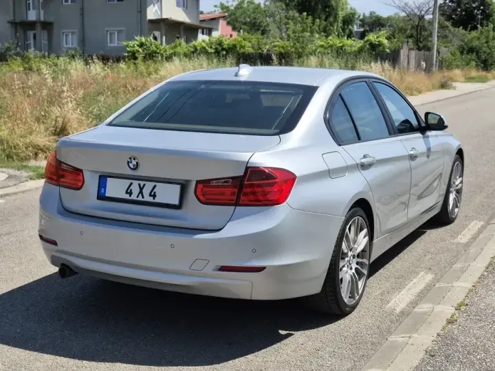 BMW Seria 3 F30/F31/F34 320d xDrive Aut. Sport Line