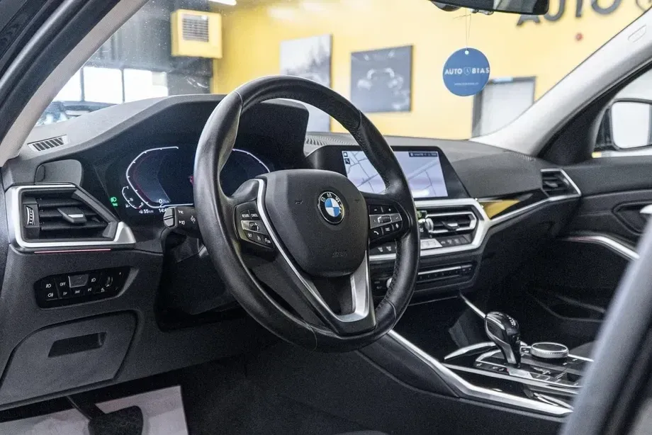 BMW Seria 3 318i Aut. Sport Line — imagine 6