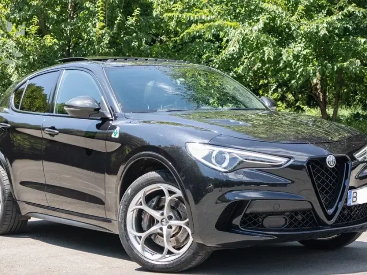Alfa Romeo Stelvio 2.9 V6 Turbo AWD AT8 Quadrifoglio