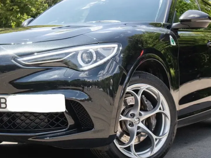 Alfa Romeo Stelvio 2.9 V6 Turbo AWD AT8 Quadrifoglio