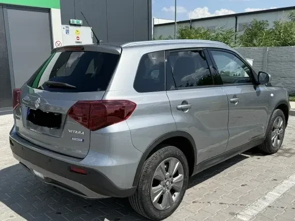 Suzuki Vitara III 1.4 Boosterjet MHEV Passion — imagine 2