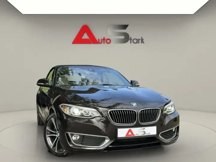 BMW Seria 2 220d xDrive AT Luxury Line