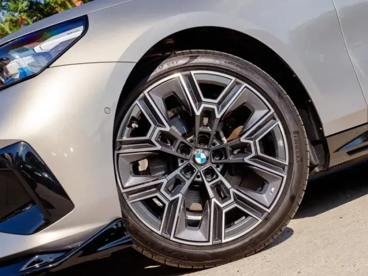 BMW Seria 5 G60/G61 520i AT MHEV