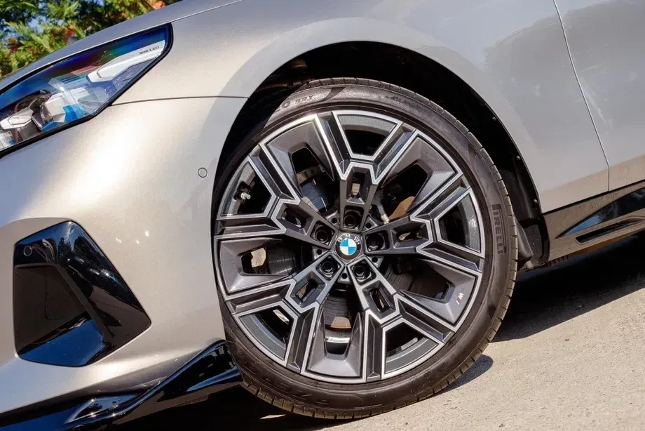 BMW Seria 5 G60/G61 520i AT MHEV — imagine 6