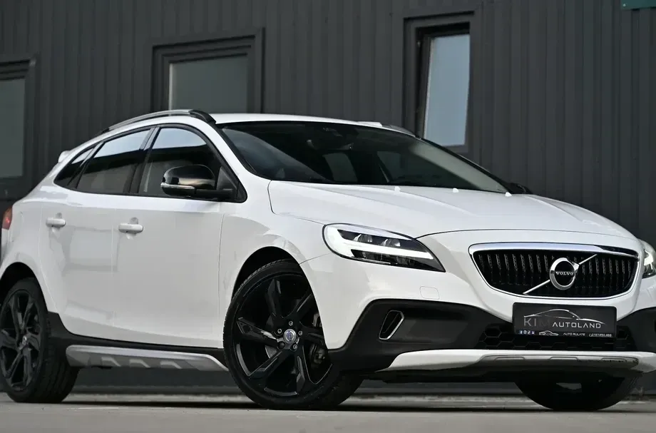 Volvo V40 D3 Geartronic Momentum — imagine 2