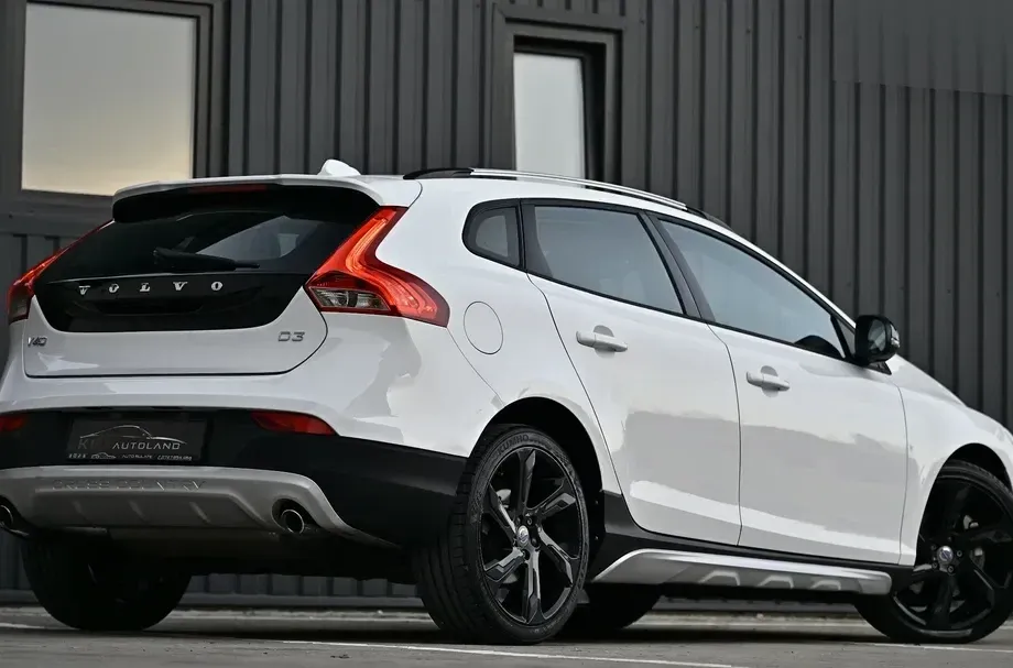Volvo V40 D3 Geartronic Momentum — imagine 6