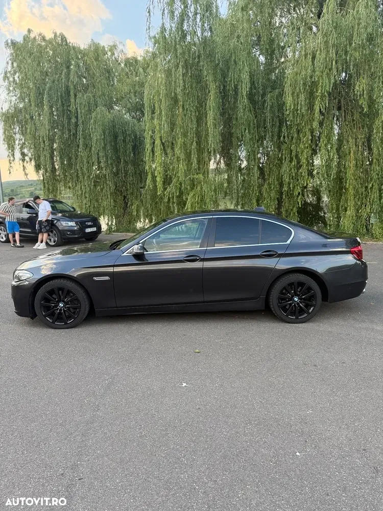 BMW Seria 5 F10/F11/F07 [2010 - 2017] 518d Aut. Luxury Line — imagine 3