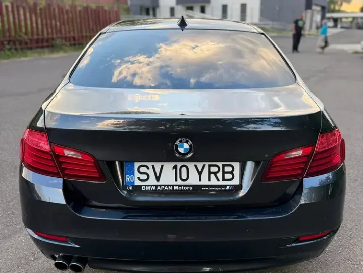 BMW Seria 5 F10/F11/F07 [2010 - 2017] 518d Aut. Luxury Line