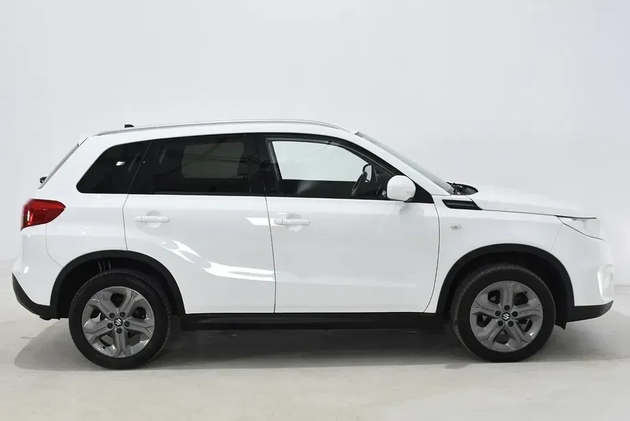 Suzuki Vitara IV 1.6 DDIS Allgrip Comfort — imagine 4