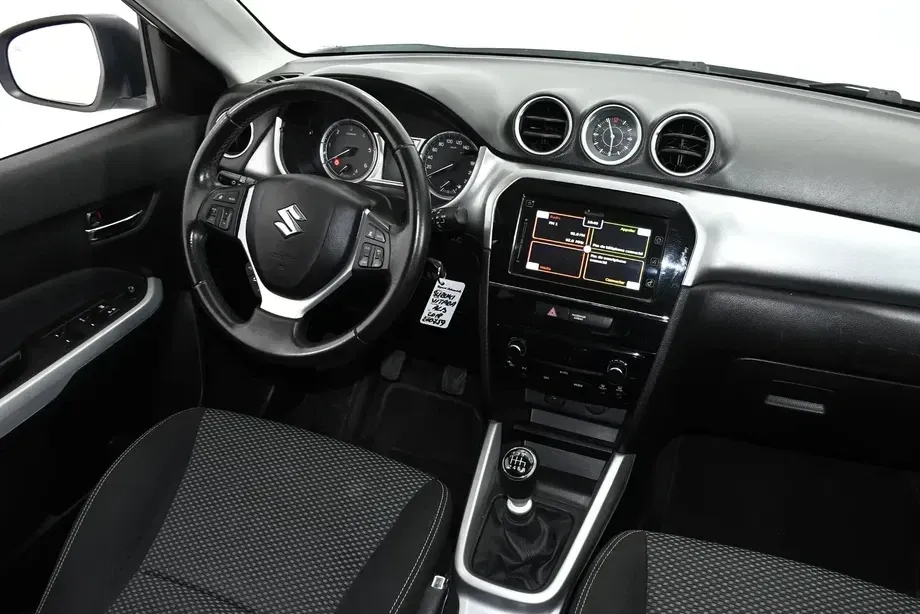 Suzuki Vitara IV 1.6 DDIS Allgrip Comfort — imagine 5