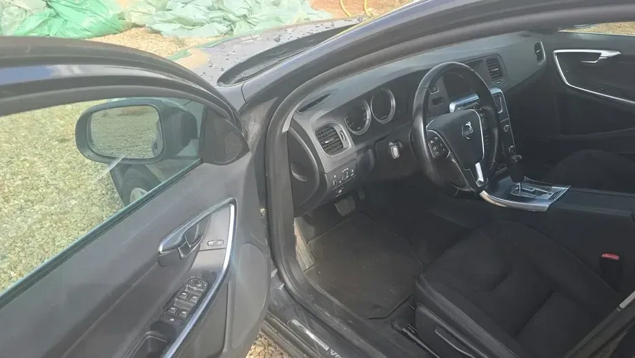 Volvo S60 II D3 Start-Stop Basic — imagine 6