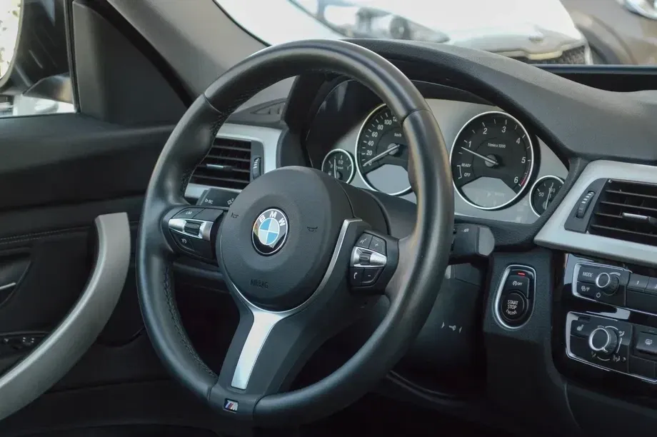 BMW Seria 3 F30/F31/F34 320d Aut. Sport Line — imagine 5