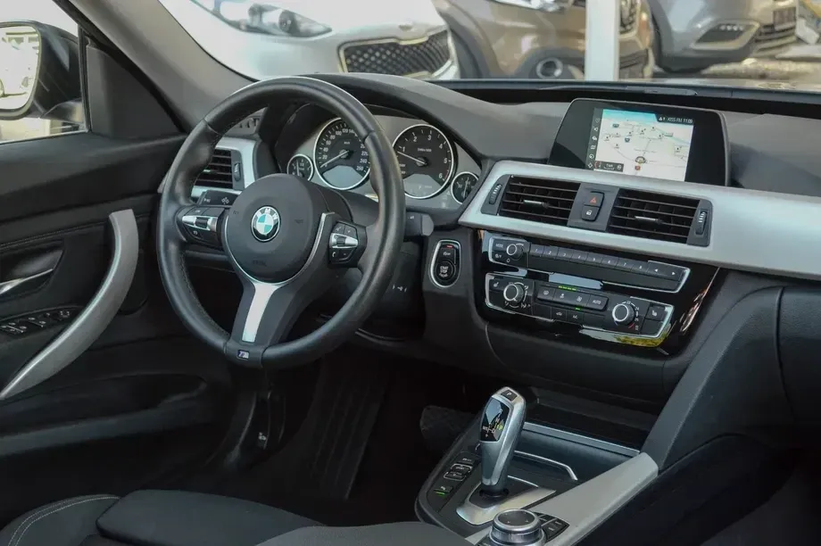 BMW Seria 3 F30/F31/F34 320d Aut. Sport Line — imagine 4