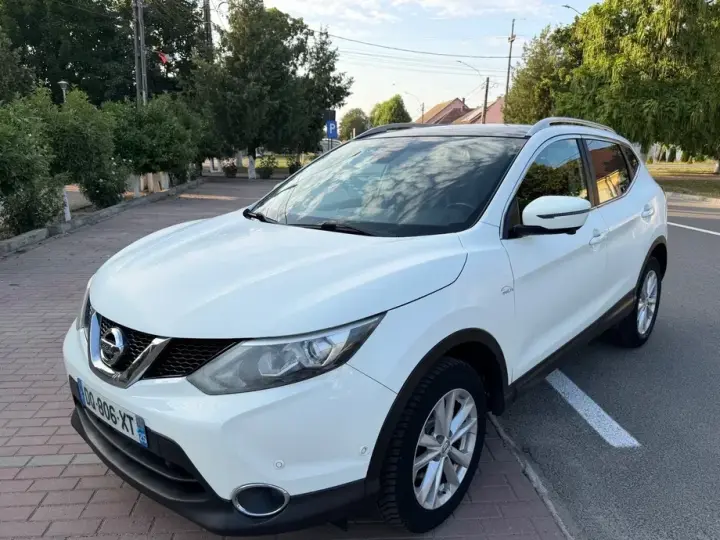 Nissan Qashqai II 1.6 DCI Start/Stop 4X4-i Tekna