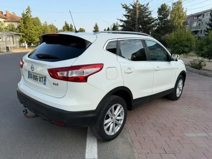 Nissan Qashqai II 1.6 DCI Start/Stop 4X4-i Tekna