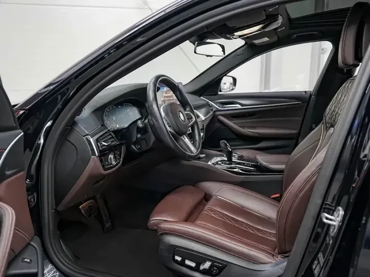 BMW Seria 5 G30/G31 520i Aut.