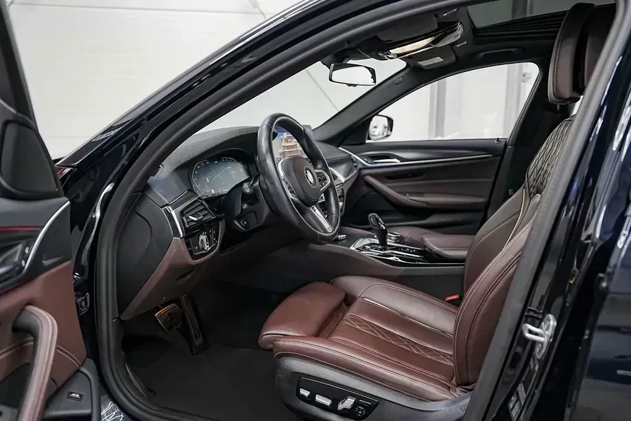 BMW Seria 5 G30/G31 520i Aut. — imagine 6
