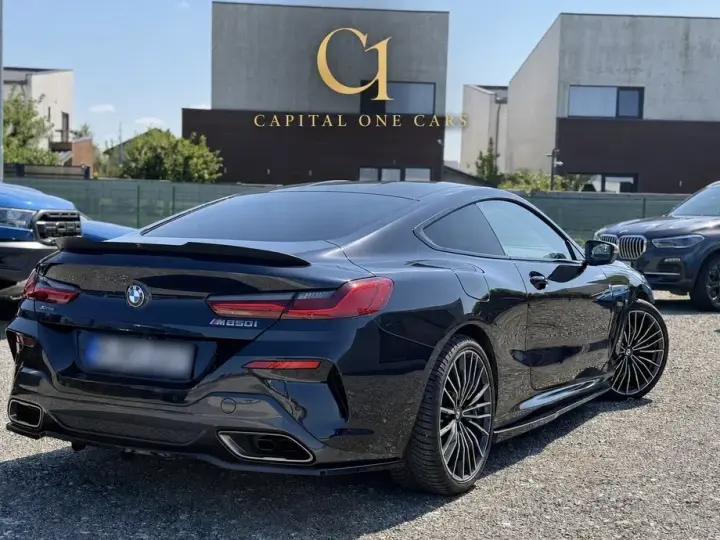 BMW M8