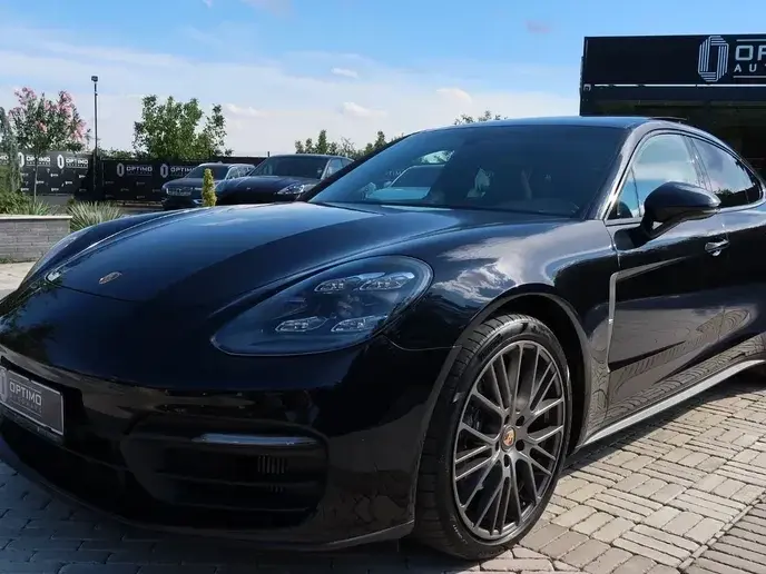 Porsche Panamera 4 Platinum Edition
