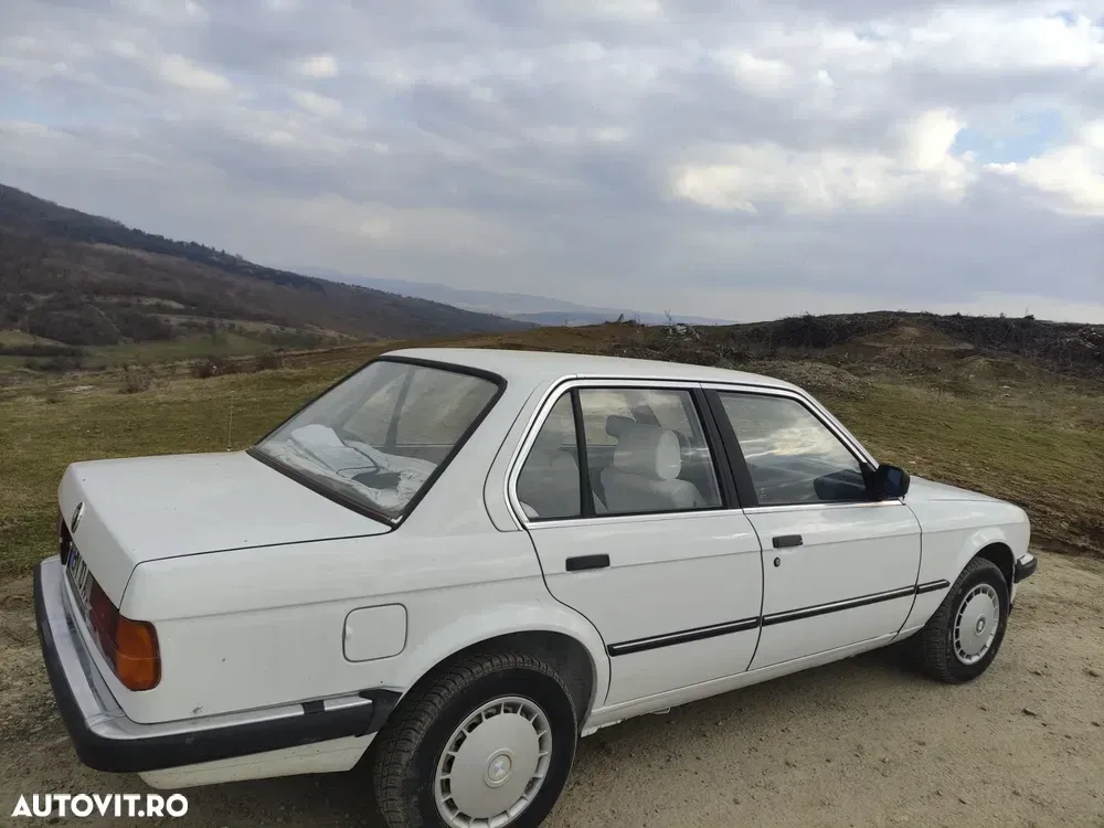 BMW Seria 3 E30 [1982-1994] — imagine 5