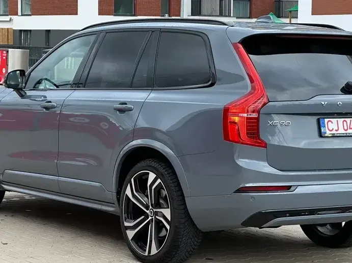 Volvo XC 90 II B5 MHEV AWD 7 locuri Ultimate Bright